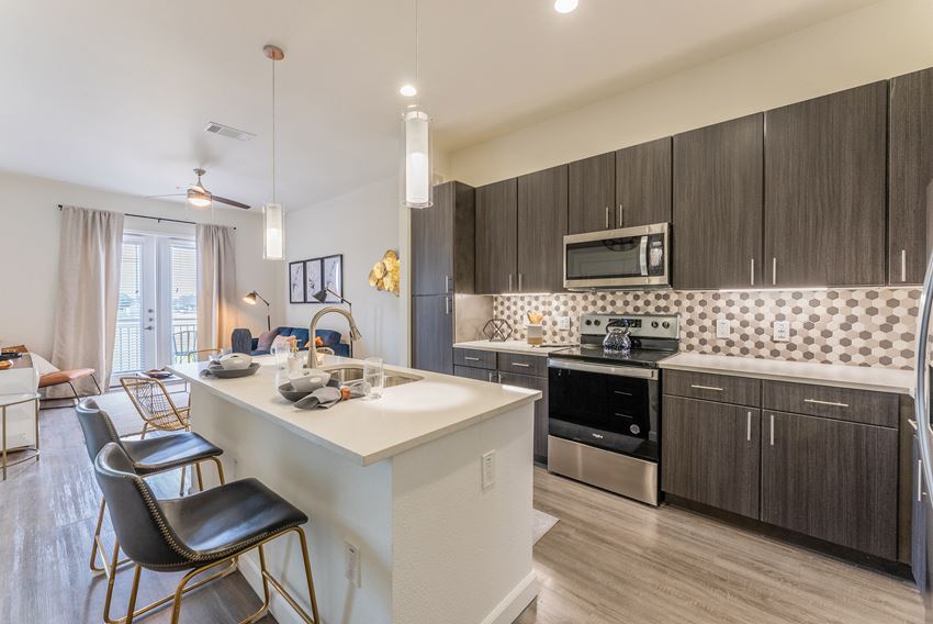 The Residences At 3000 Bardin